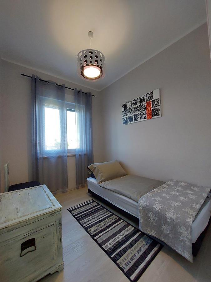 Family Apartment Cathy Galižana エクステリア 写真