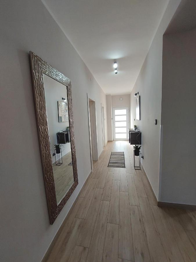 Family Apartment Cathy Galižana エクステリア 写真