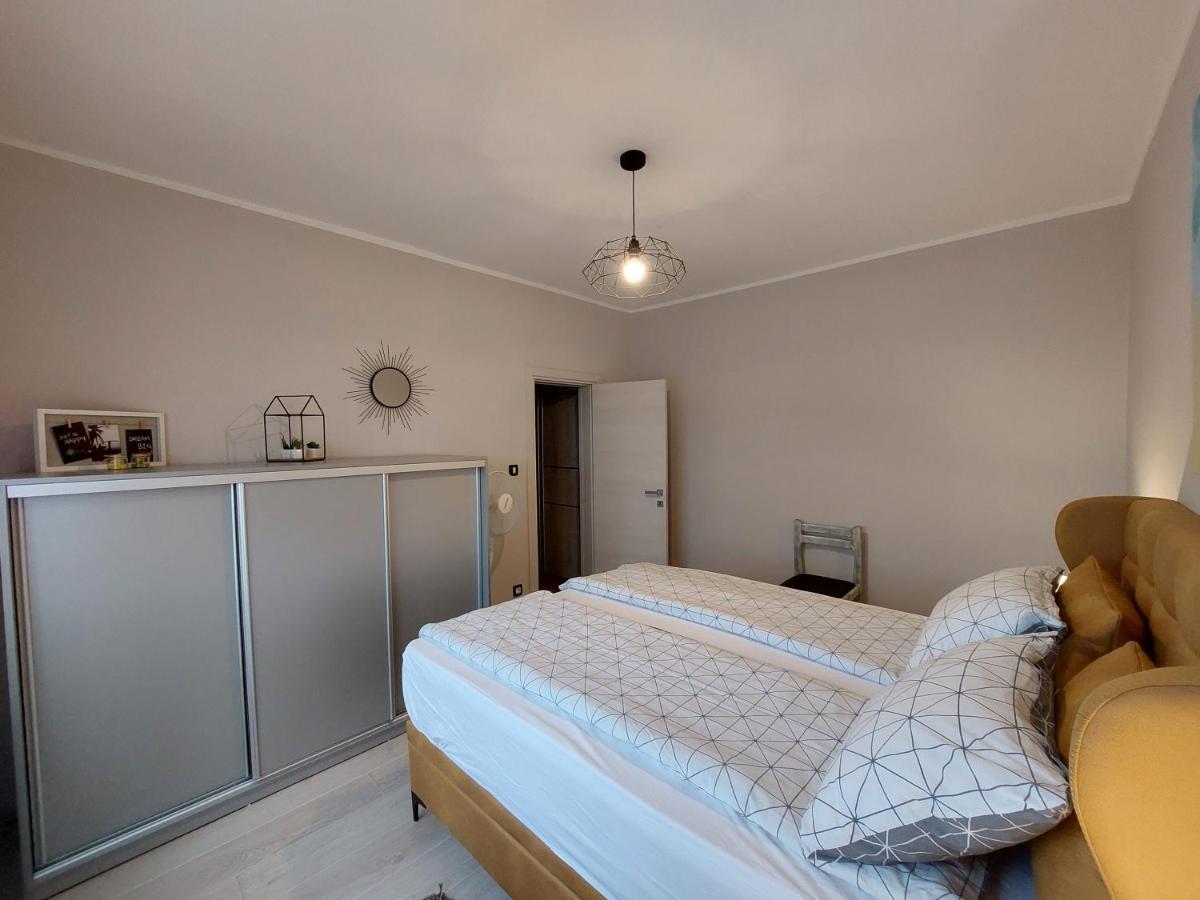 Family Apartment Cathy Galižana エクステリア 写真