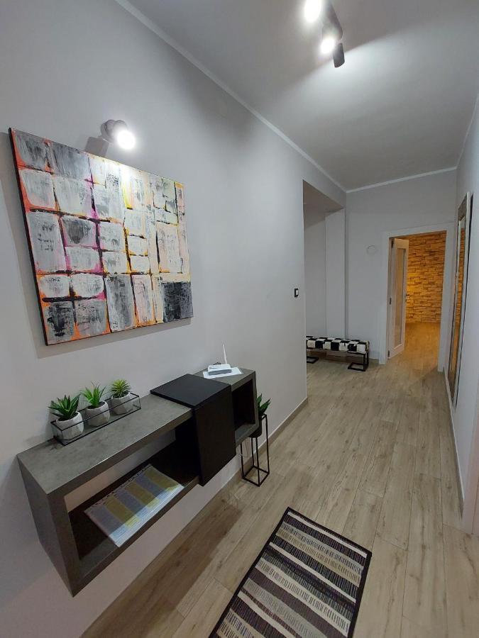Family Apartment Cathy Galižana エクステリア 写真